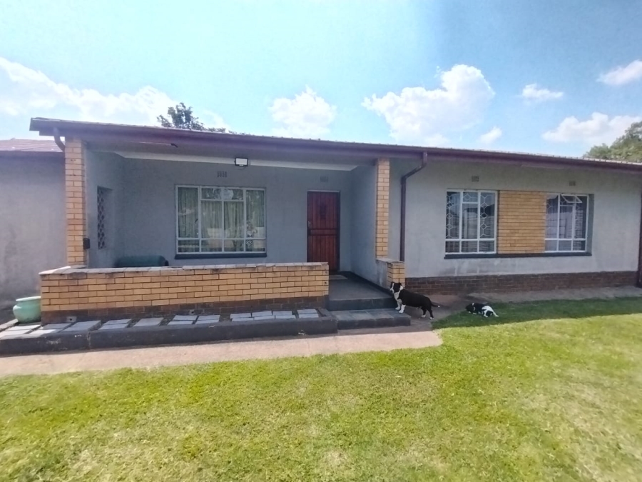 3 Bedroom Property for Sale in Bodorp North West